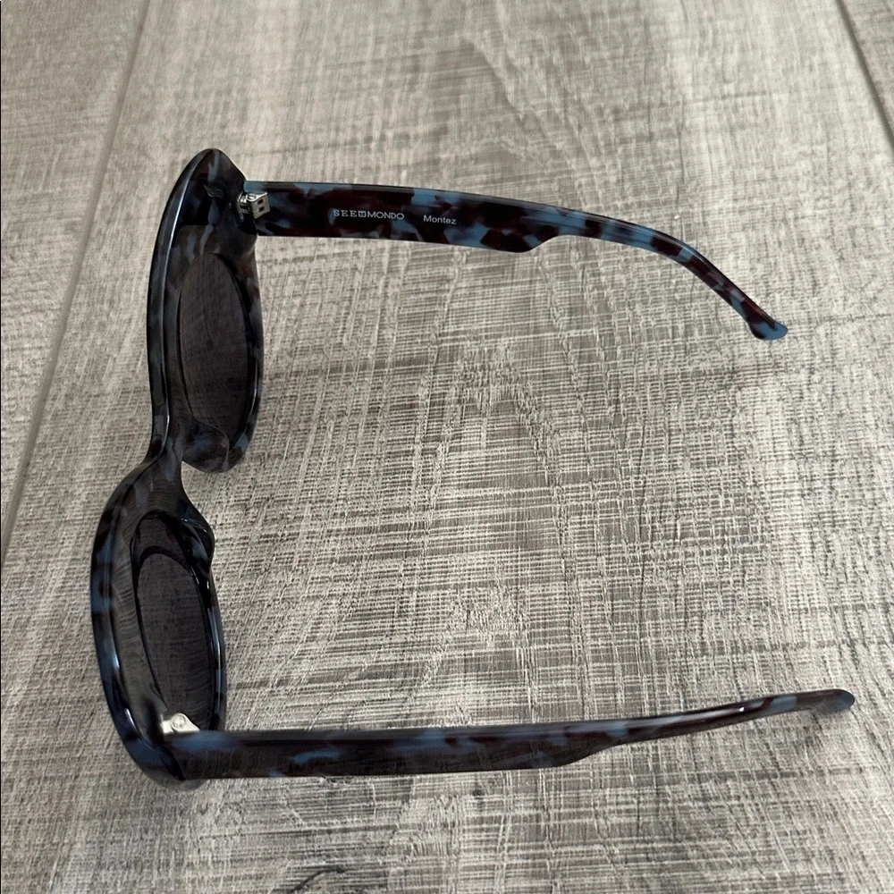 SEE Mondo Montez Sunglasses - Picture 2 of 12